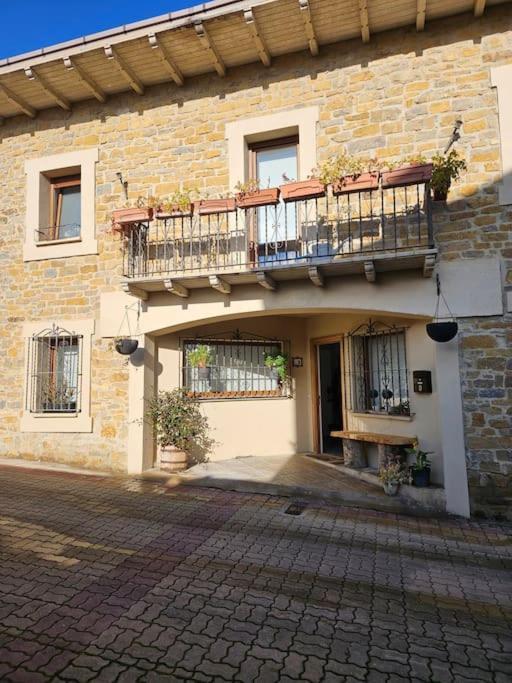 Descanso Urbano Pamplona Mutilva Alta Exteriér fotografie